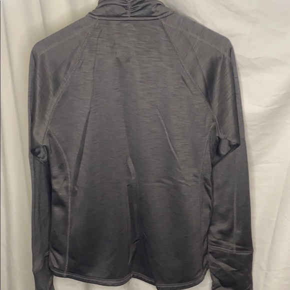 Women’s Umbro Grey sports performance pull over - Picture 5 of 5